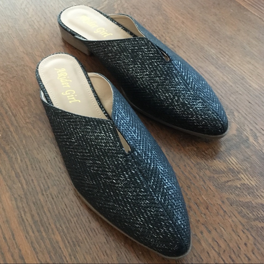 A Rider Girl | Benita 02 Black Mules